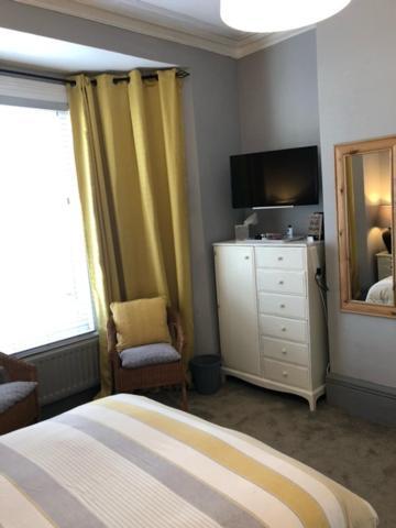 The Beaches En-Suite Rooms เรดคาร์ ภายนอก รูปภาพ
